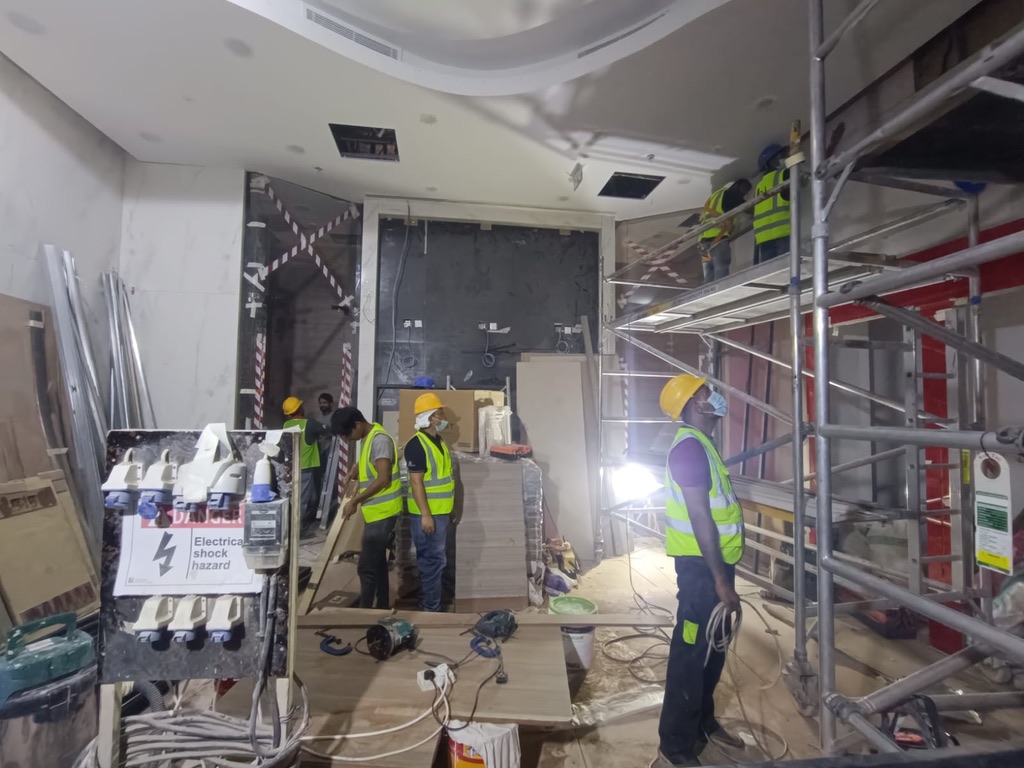 Mirdif City Center innovative gate screen installation